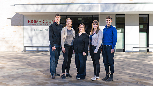 Team des Lehrstuhls für Lebensqualität in der Onkologie